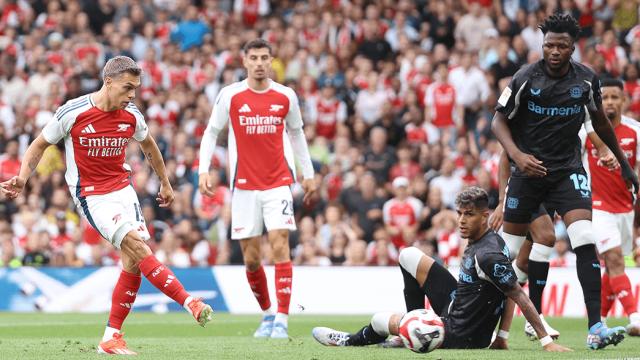 阿森纳4比1横扫冠军库森,扎卡重返酋长有礼相送