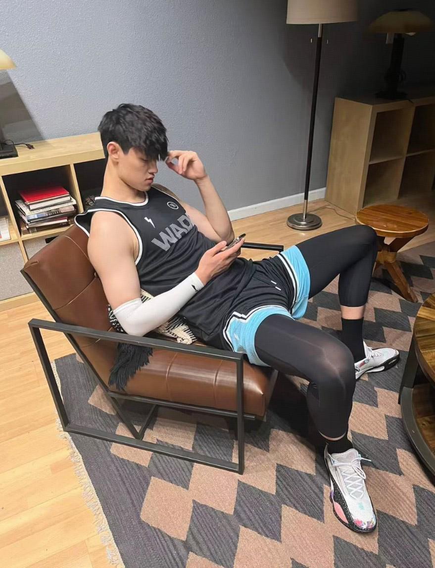 kaiyun正规平台-曾凡博工作室:曾凡博完成训练及康复,后天将与篮网队会合