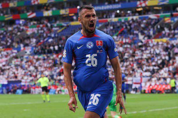 1719779040946092241.jpg -2159961841-612x612.jpg