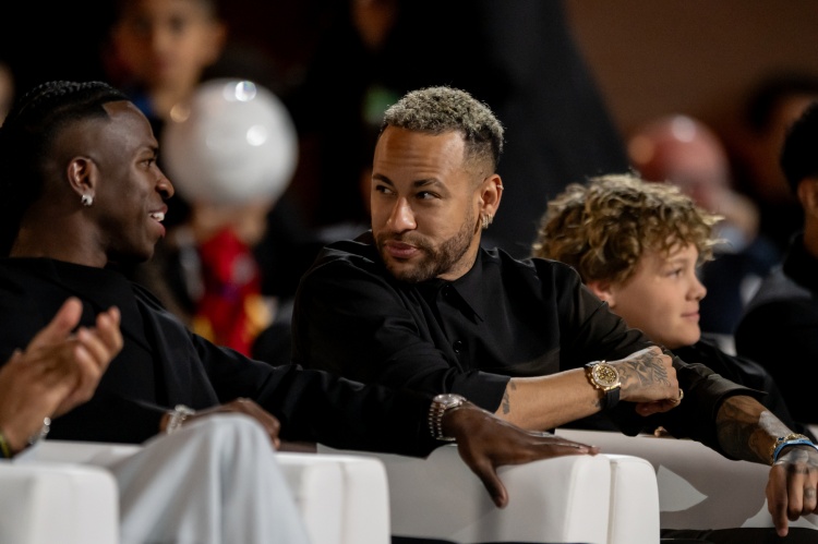 kaiyun正规平台-阿斯：美国财团拟3.5亿欧收购桑托斯 内马尔家族也想收购但没成功