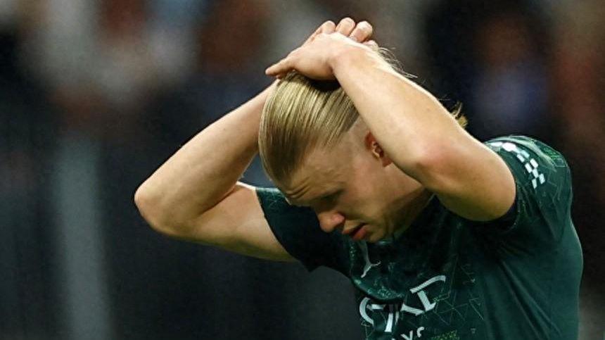 开云体育首页-哈兰德伯纳乌“隐身”：80分钟零射门，挪威锋霸遭皇马铁壁封锁